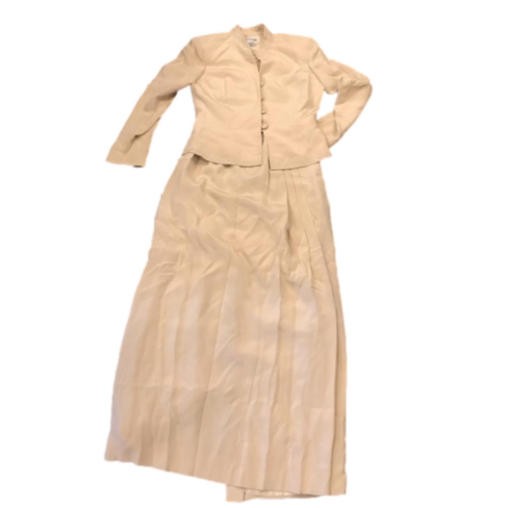 Vintage Rimini 2 Piece Cream Skirt Set